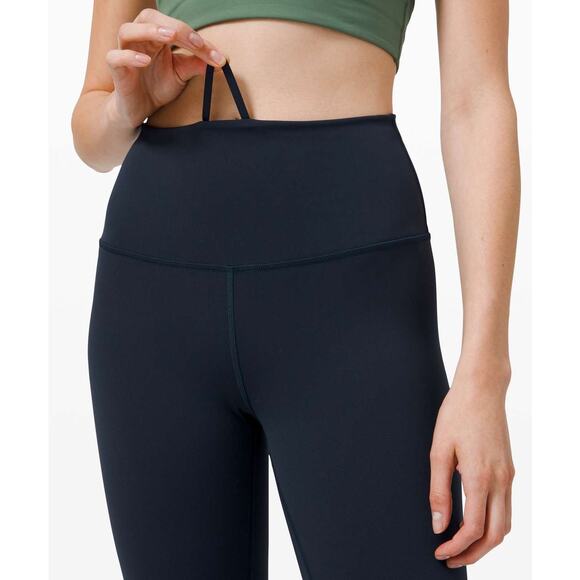 Lululemon Wunder Train High-Rise Crop 21" Size 2 Navy Blue - Picture 3 of 9